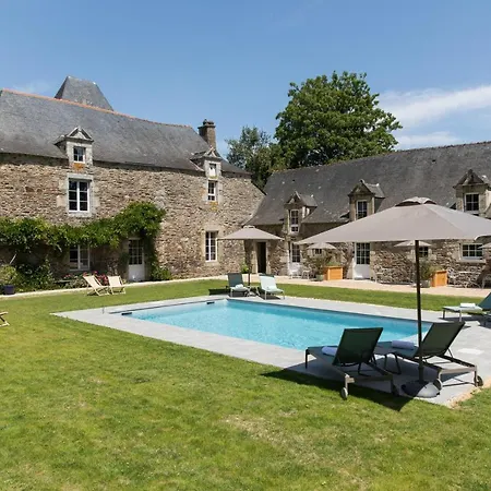 Bed & Breakfast Manoir Du Vau D Arz Et D Hotes Avec Piscine Malansac