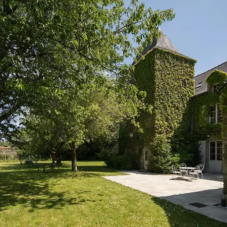 Manoir Du Vau D Arz Et D Hotes Avec Piscine